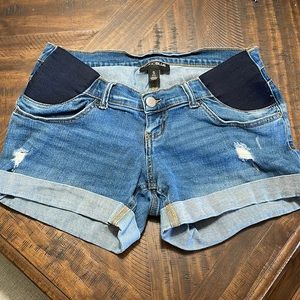 Maternity shorts